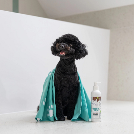 Vet Expert Detox Care Deep Dark Shampoo 250ml Szampon Dla Psów i Kotów o Ciemnym i Czarnym Ubarwieniu Sierści