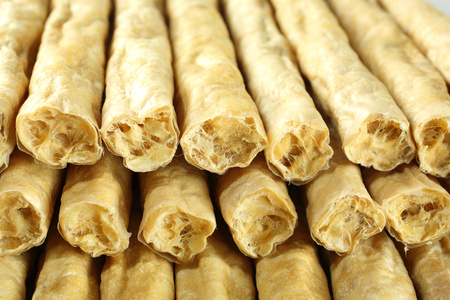 Bow Wow Paluszki Pałki Ze Skóry Wołowej z Wątróbką Drobiową i Juką 50szt